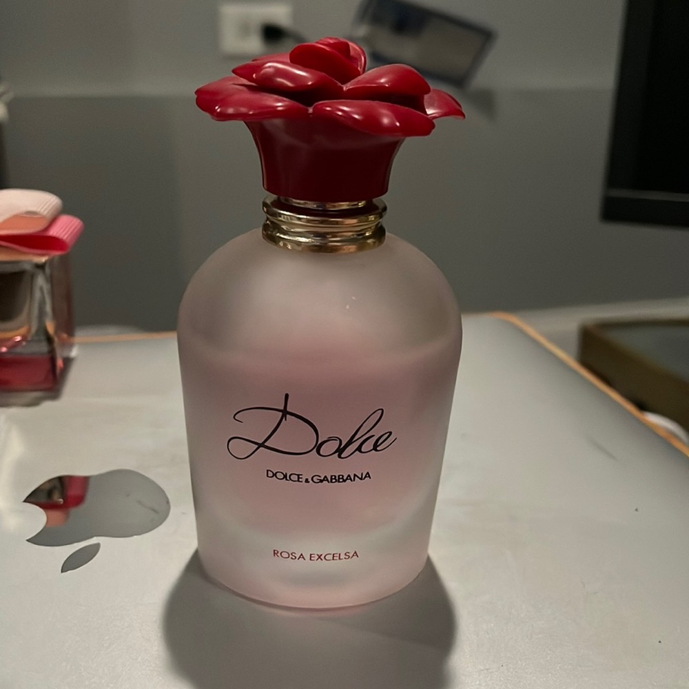 Dolce by Dolce & Gabbana Rosa Excelsa Eau De Parfum 1.6 oz/50 mL